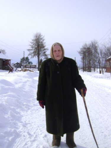 На прогулке.