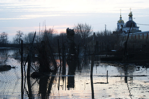 Весна в монастыре