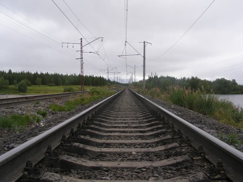 скатертью- скатертью дальний путь стелется...