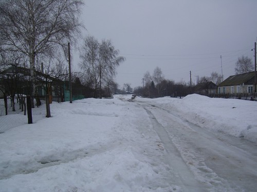 Деревенская дорога ранней весной