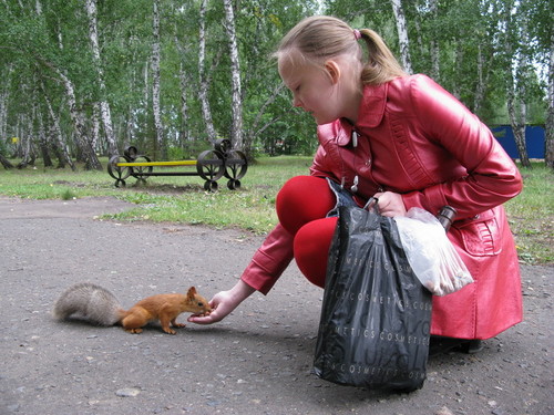 - Возьми, не бойся!