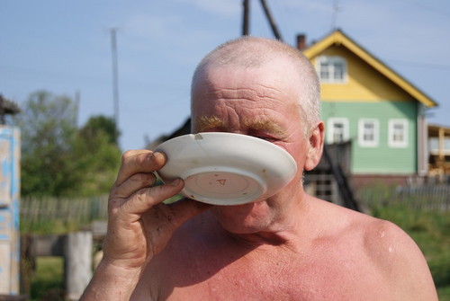А чай из блюдца так хорош...